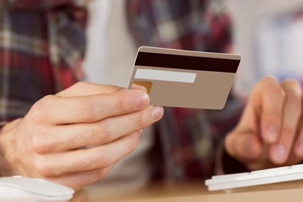 负债累累,网络借钱新途径:这些方法值得一试 负债累累,网络借钱新途径:这些方法值得一试